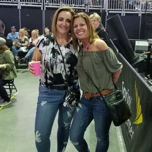 Meet your Posher, Cari